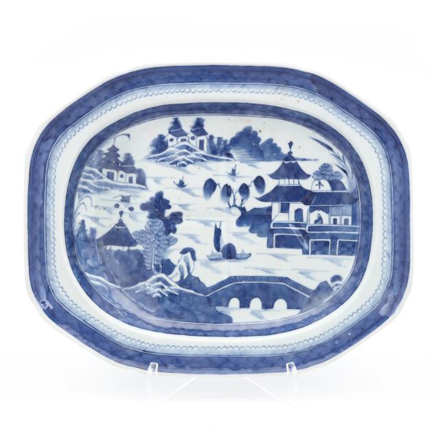 a-chinese-export-porcelain-blue-canton-well-and-tree-platter