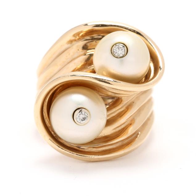 gold-pearl-and-diamond-bypass-ring