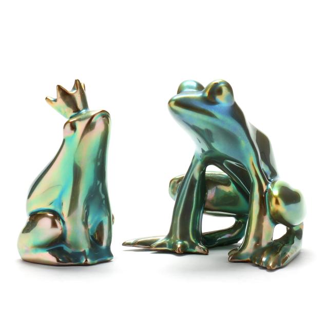 two-zsolnay-green-eosin-porcelain-frogs