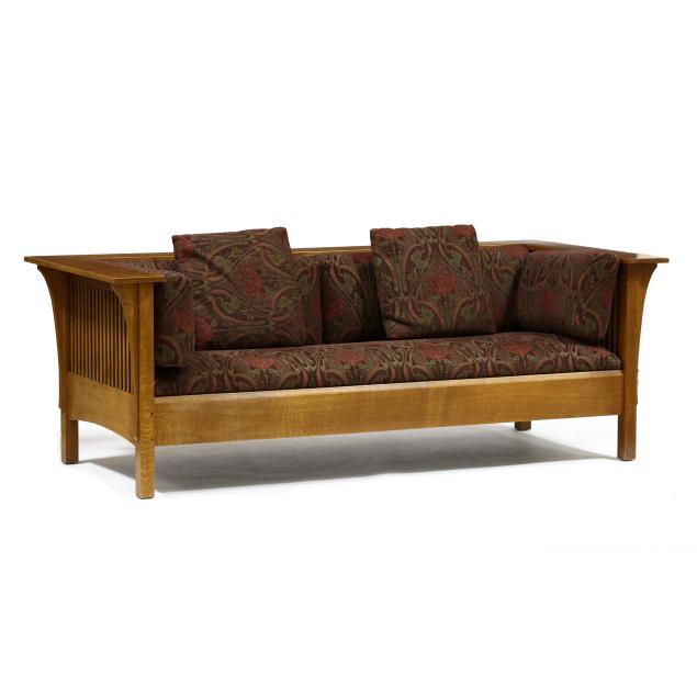 stickley-mission-oak-style-sofa