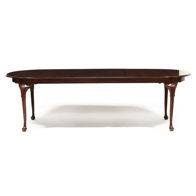 henkel-harris-queen-anne-style-mahogany-dining-table