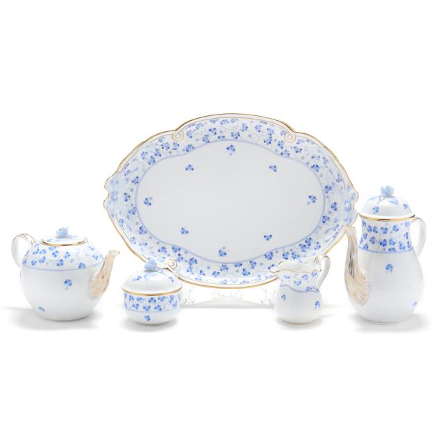 a-herend-i-rachael-i-porcelain-tea-and-coffee-service