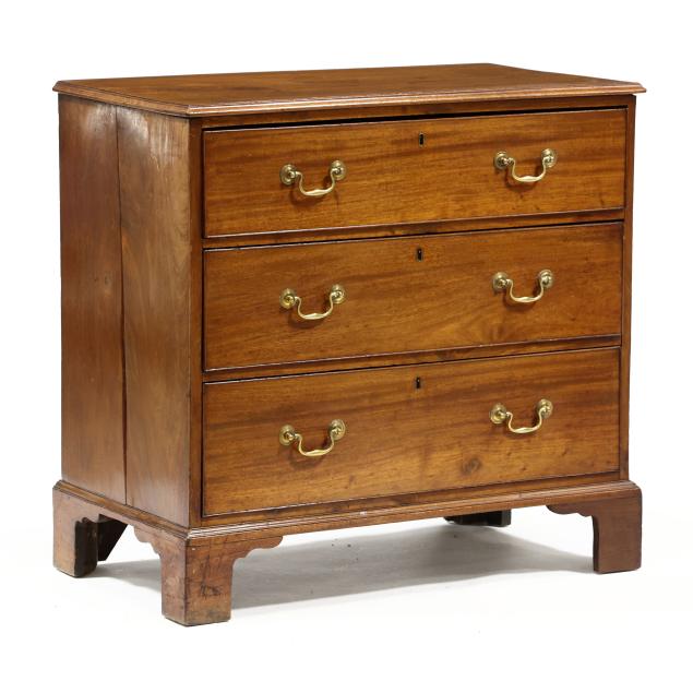 george-iii-mahogany-chest-of-drawers