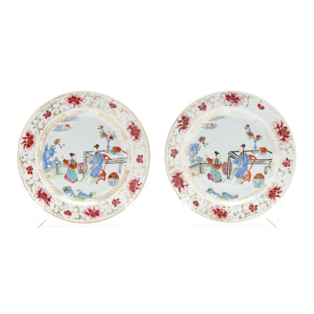 a-pair-of-chinese-export-porcelain-figural-plates