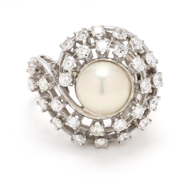 white-gold-pearl-and-diamond-ring