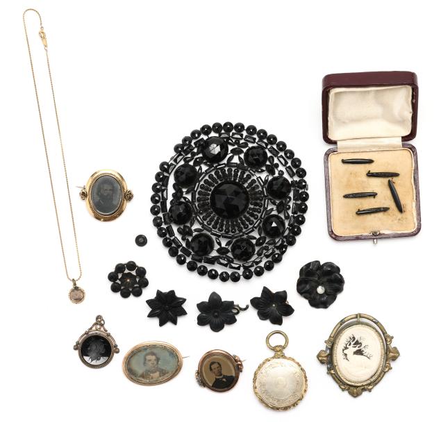 collection-of-victorian-jewelry