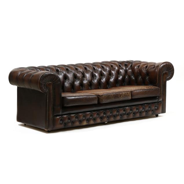 english-style-tufted-leather-sofa