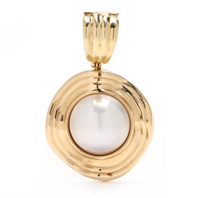 gold-and-mabe-pearl-pendant-enhancer