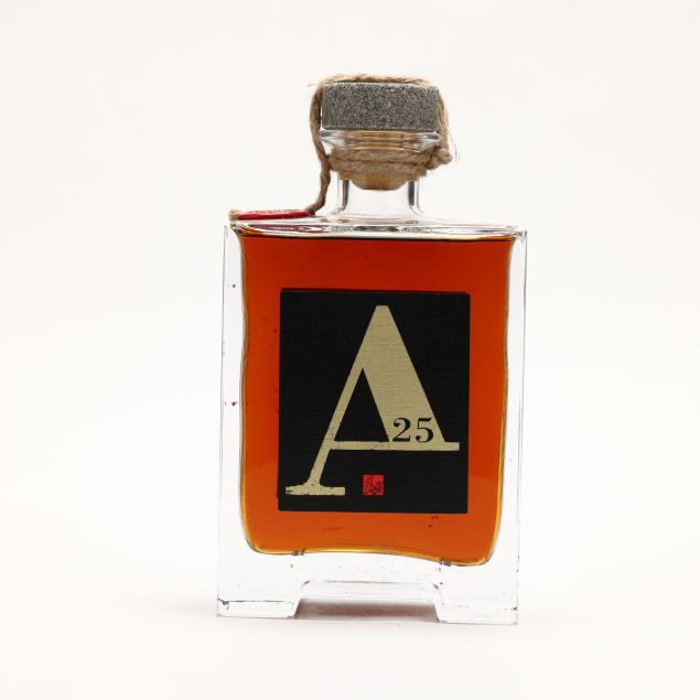 aurian-a25-armagnac-in-glass-decanter