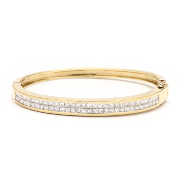 gold-and-diamond-bangle-bracelet