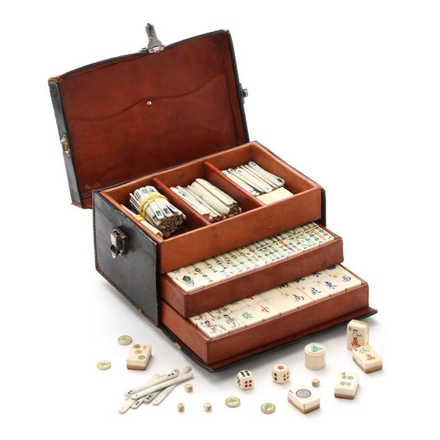 a-vintage-chinese-cased-mahjong-set