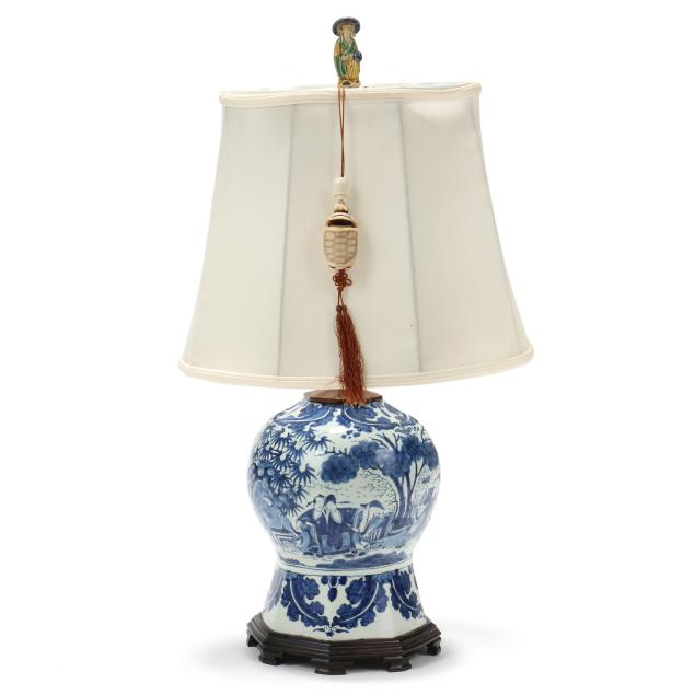 a-continental-delft-chinoiserie-table-lamp