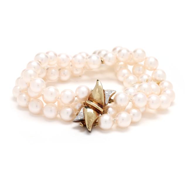 triple-strand-pearl-bracelet-with-gold-and-diamond-clasp