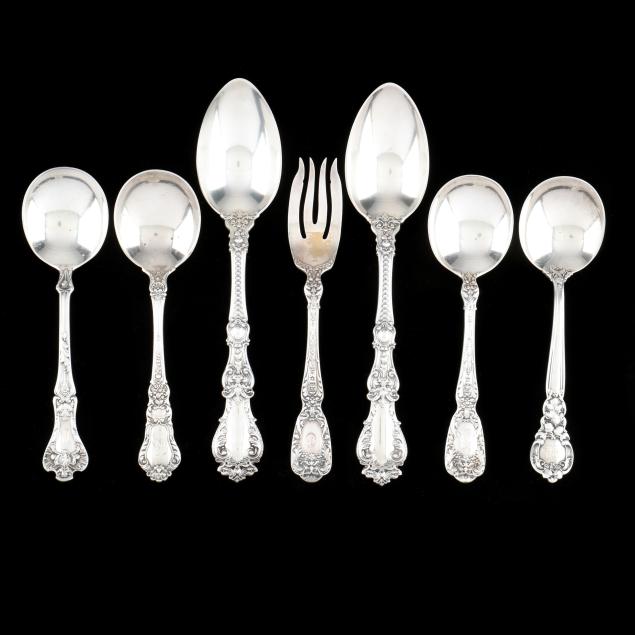 assortment-of-gorham-sterling-silver-flatware-in-turn-of-the-century-patterns