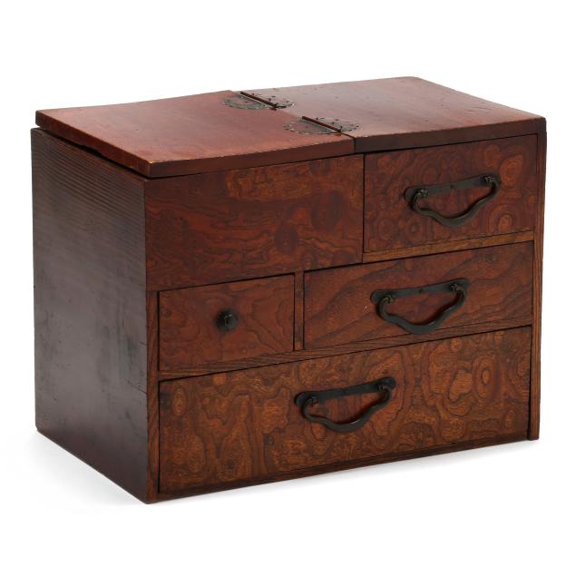 a-japanese-wood-jewelry-chest