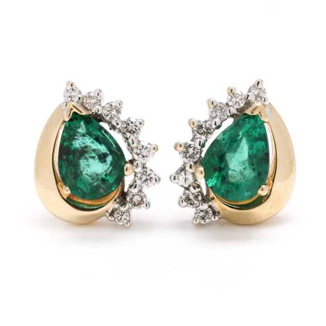 bi-color-gold-emerald-and-diamond-stud-earrings