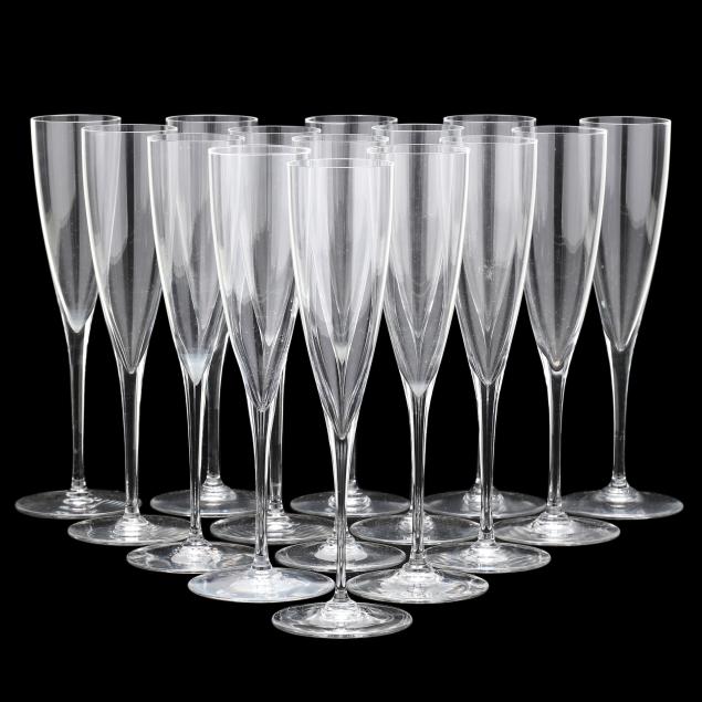 baccarat-i-dom-perignon-i-crystal-champagne-flutes