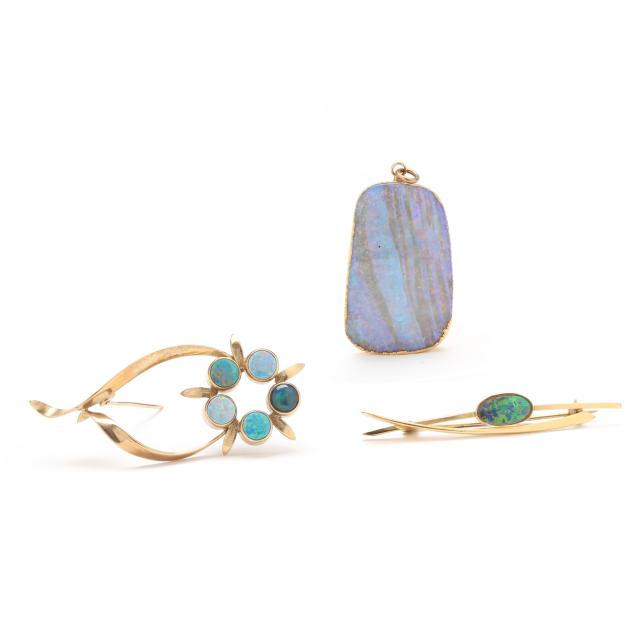 three-gold-and-opal-jewelry-items