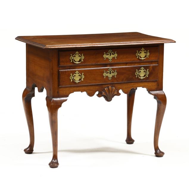 pennsylvania-queen-anne-walnut-dressing-table