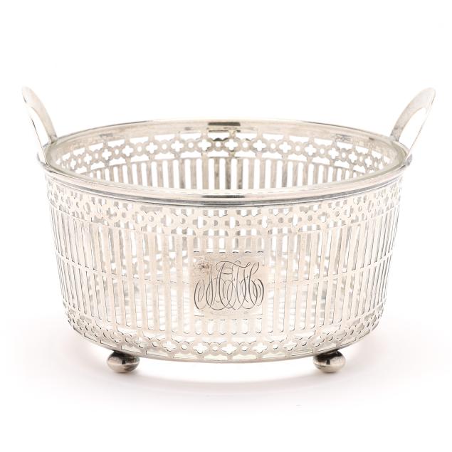 a-sterling-silver-ice-basket-by-meriden-britannia-co