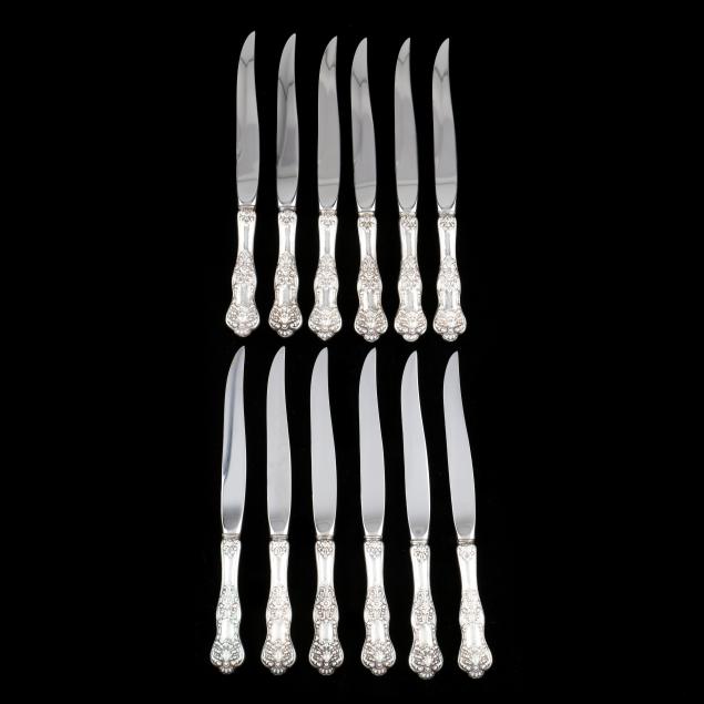 a-set-of-twelve-sterling-silver-i-queen-s-i-pattern-steak-knives