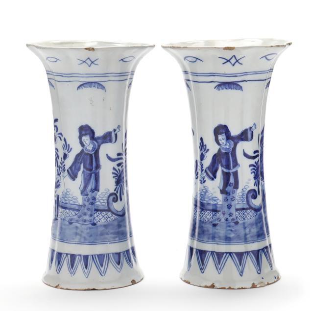 a-pair-of-dutch-delft-beaker-vases-de-lampetkan