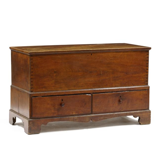 virginia-chippendale-walnut-blanket-chest