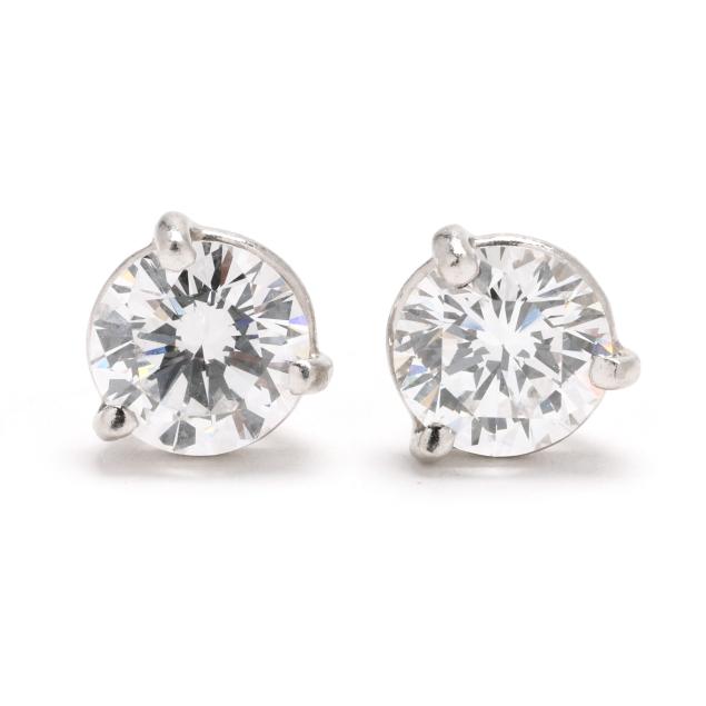 diamond-stud-earrings