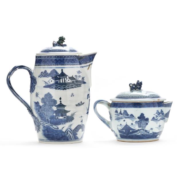 two-chinese-export-porcelain-canton-jugs-with-covers