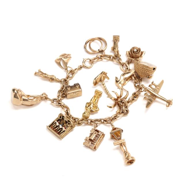 gold-charm-bracelet