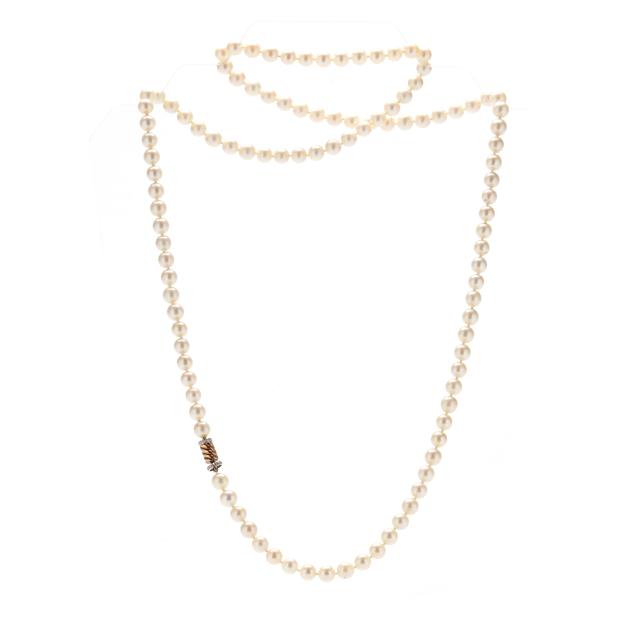 single-strand-pearl-necklace-with-gold-and-diamond-clasp