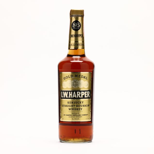 i-w-harper-bourbon-whiskey