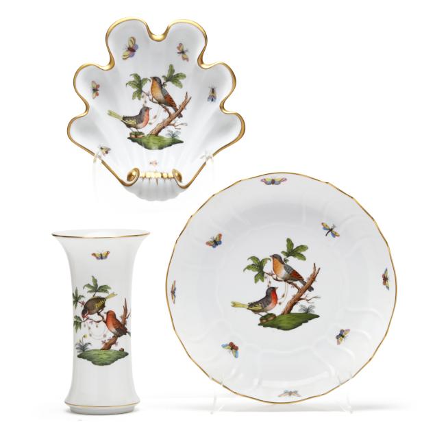 three-herend-porcelain-i-rothschild-bird-i-table-accessories