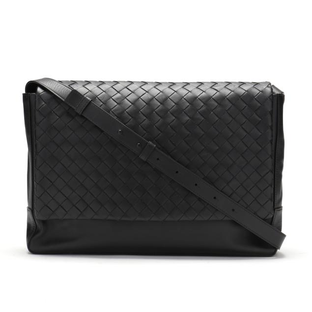 bottega-veneta-unisex-document-bag-in-black