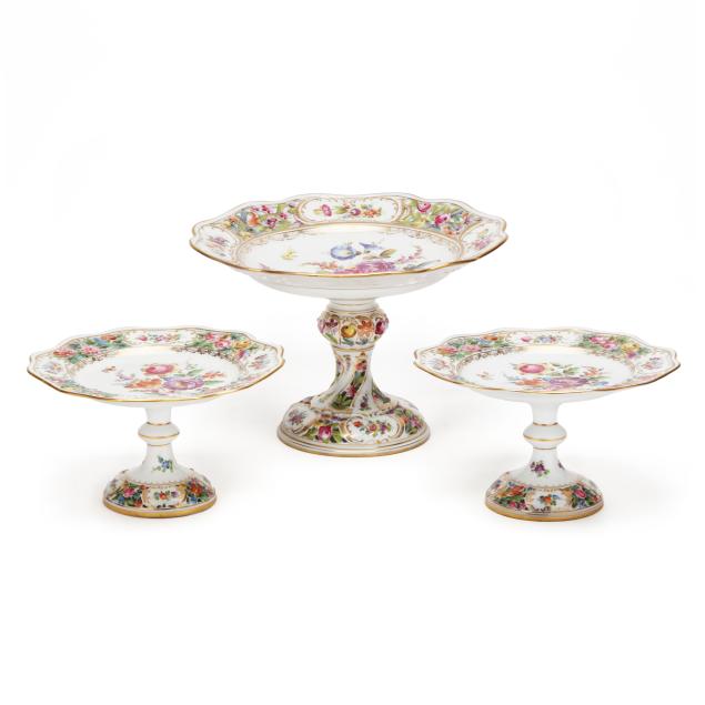 set-of-three-carl-thieme-dresden-porcelain-tazzas