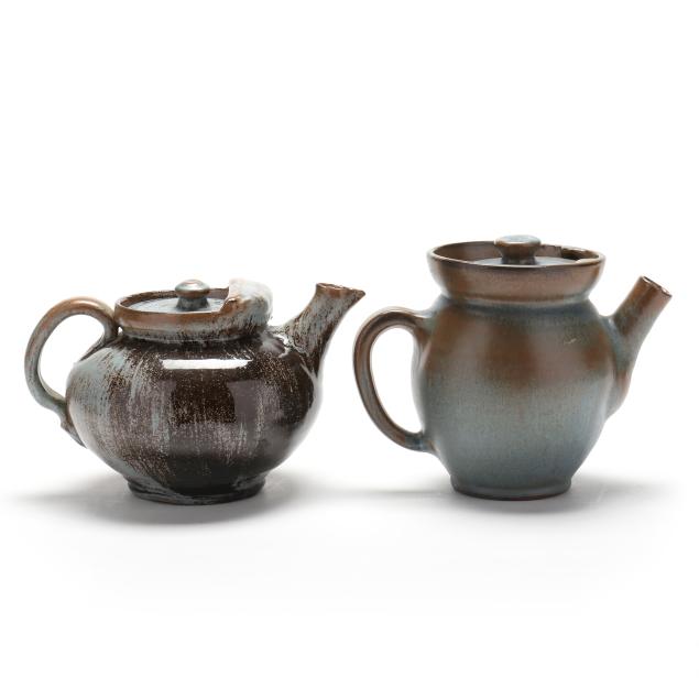 ar-cole-pottery-sanford-nc-teapot-and-dorothy-auman-teapot