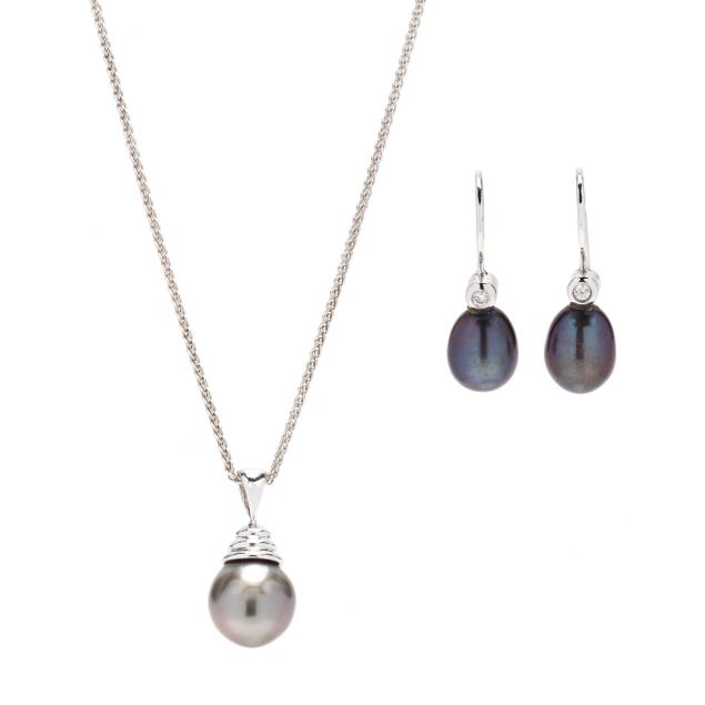 white-gold-tahitian-pearl-pendant-necklace-and-a-pair-of-tahitian-pearl-and-diamond-earrings