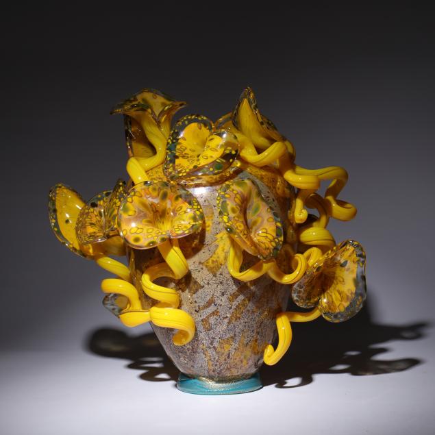 dale-chihuly-american-b-1941-i-gilded-yellow-venetian-with-lilies-i