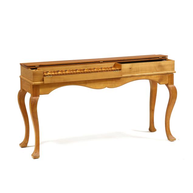 marc-ducornet-hubert-model-clavichord-on-stand