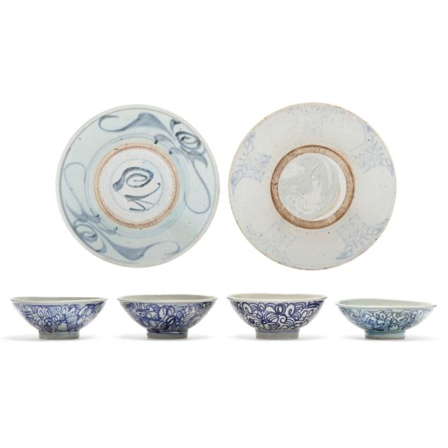 a-group-of-six-chinese-blue-and-white-ceramics