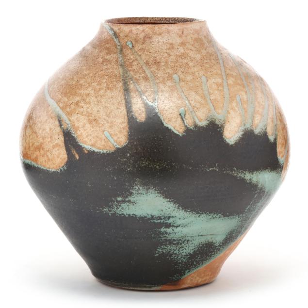 fred-johnston-seagrove-nc-large-pottery-vessel