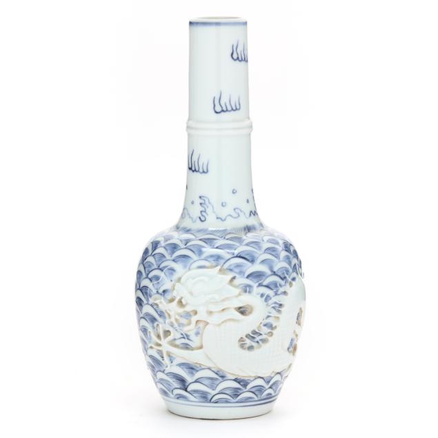 a-chinese-blue-and-white-porcelain-vase-with-dragon